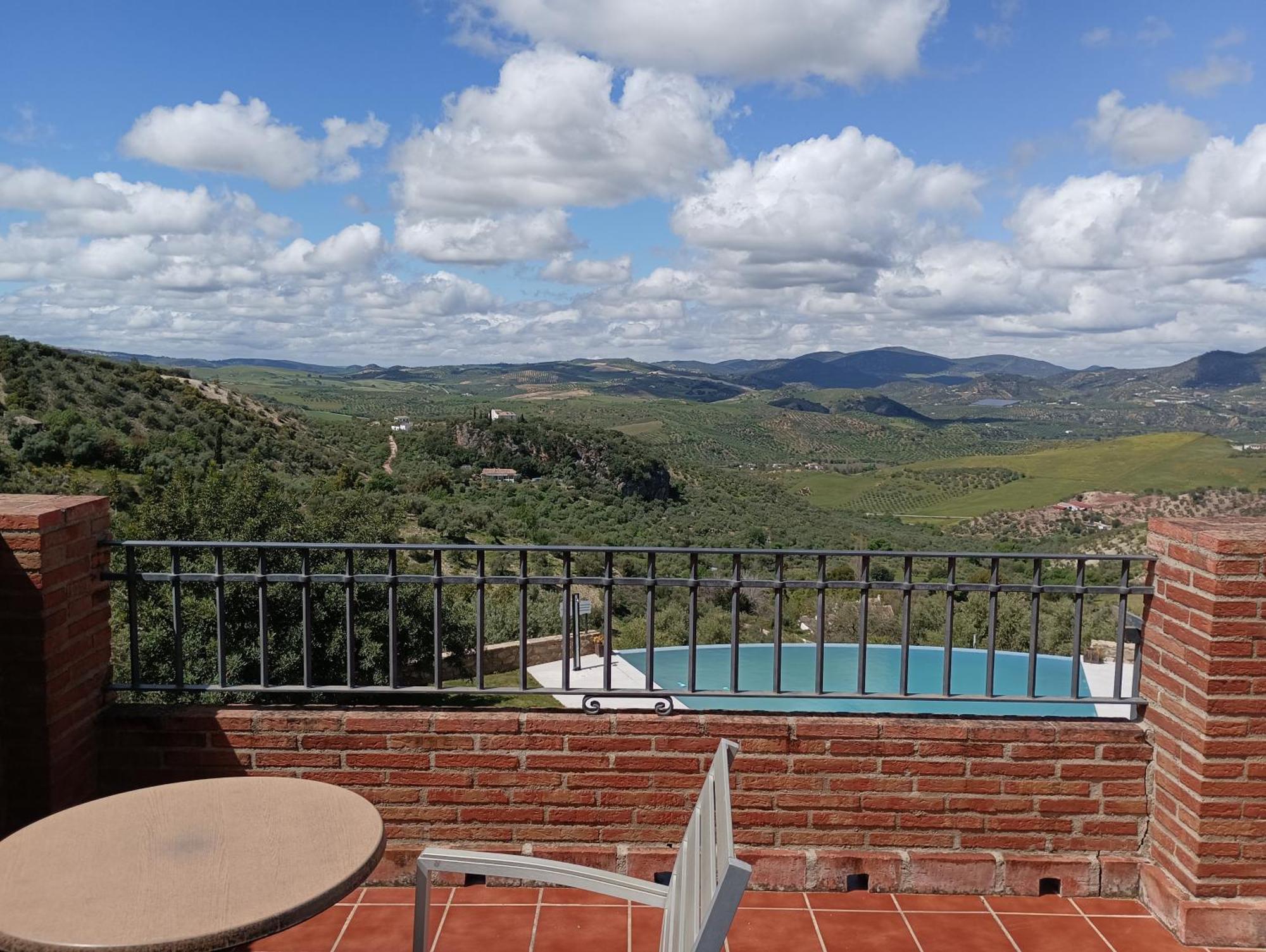 Hotel Rural Los Tadeos Zahara De La Sierra Εξωτερικό φωτογραφία