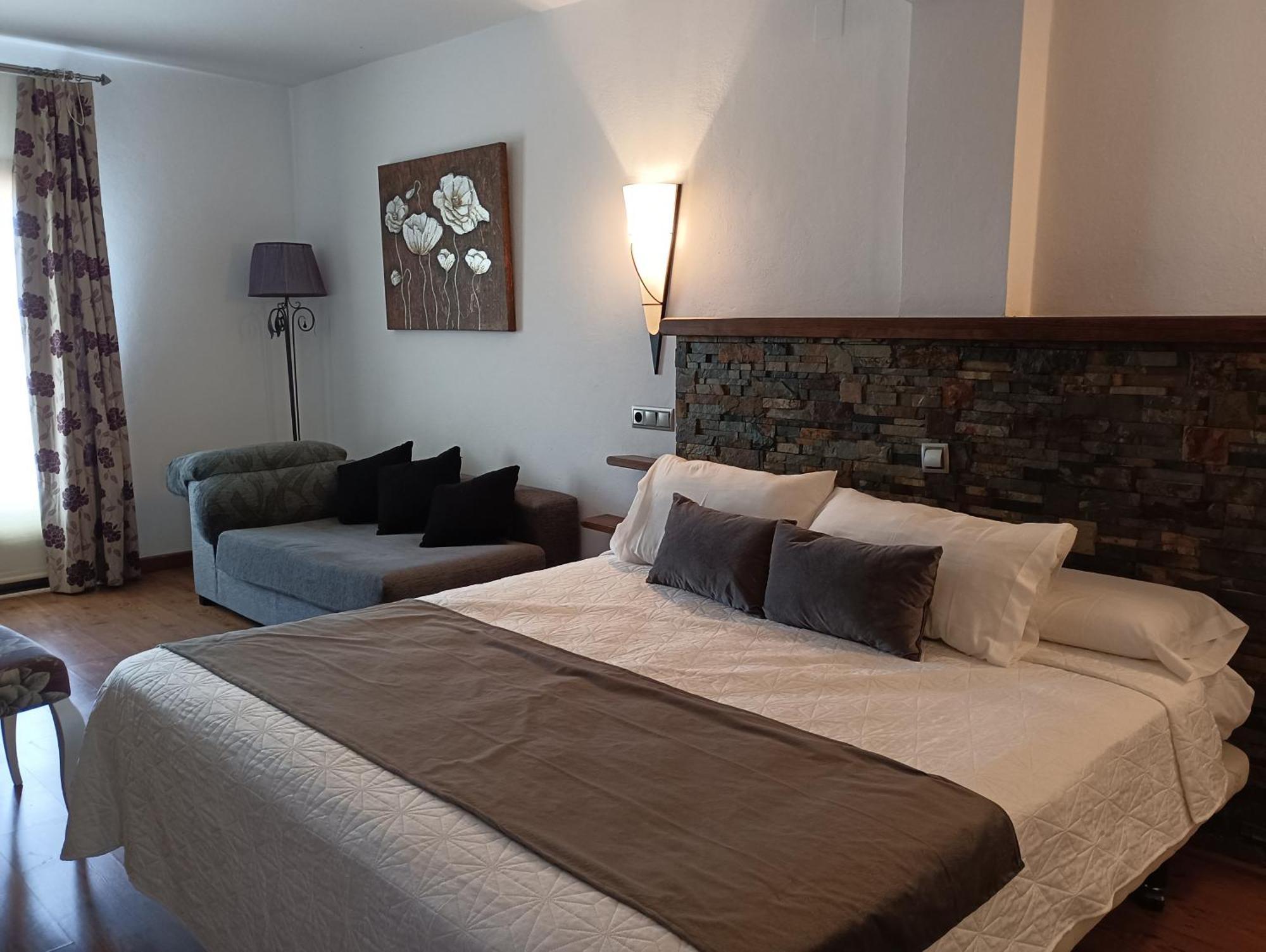 Hotel Rural Los Tadeos Zahara De La Sierra Εξωτερικό φωτογραφία